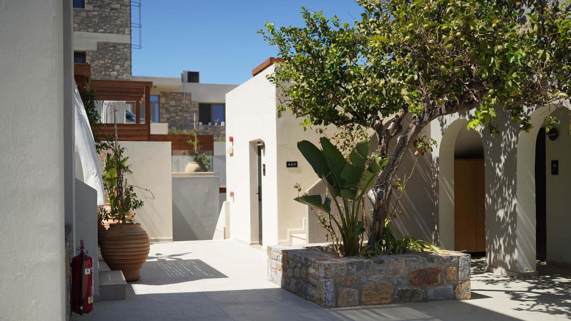 Απόδραση εκτός σεζόν: Η τέλεια στιγμή για να μείνετε στο Vaya Suites