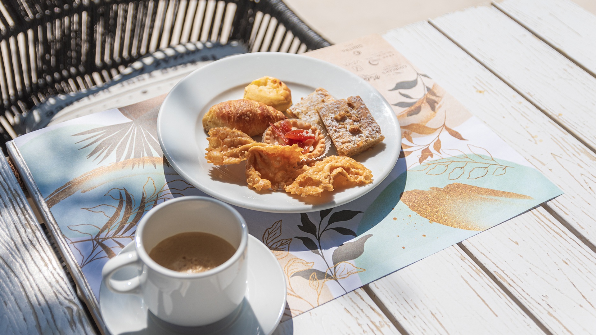 Η απόλυτη δροσιά: Ελληνικός freddo espresso